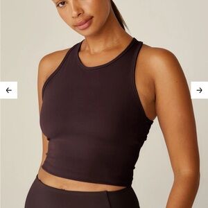 Beyond Yoga Strive Cropped Tank Rich Plum